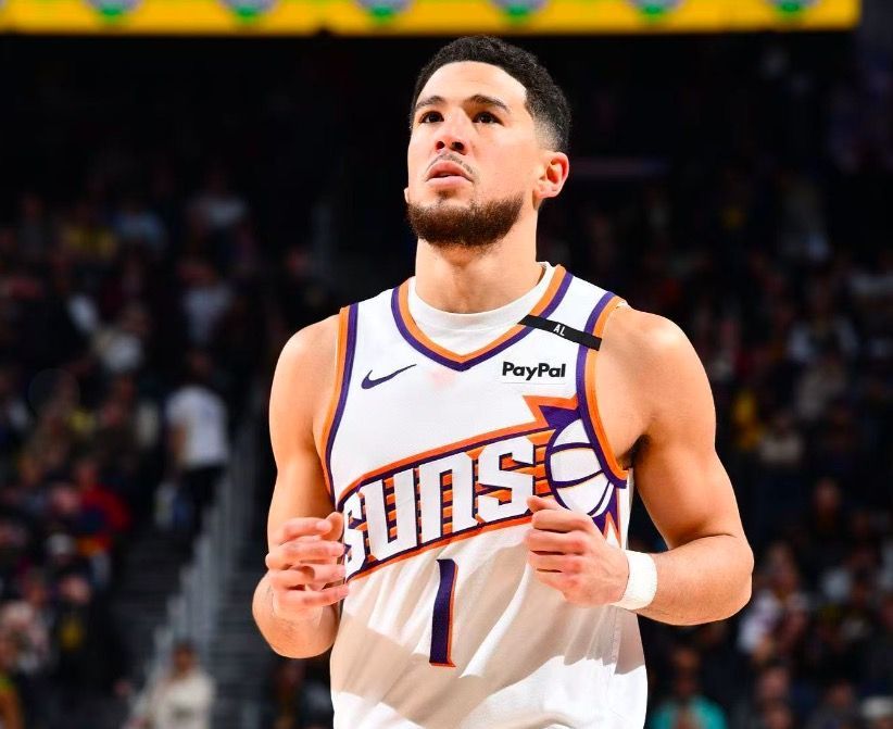 英国立博-Shams：布克深度参与太阳最后阶段选帅工作，他力挺奥特当选