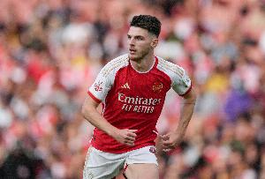 欧冠单场对阵皇马任意球双响，赖斯是赛事历史第二人