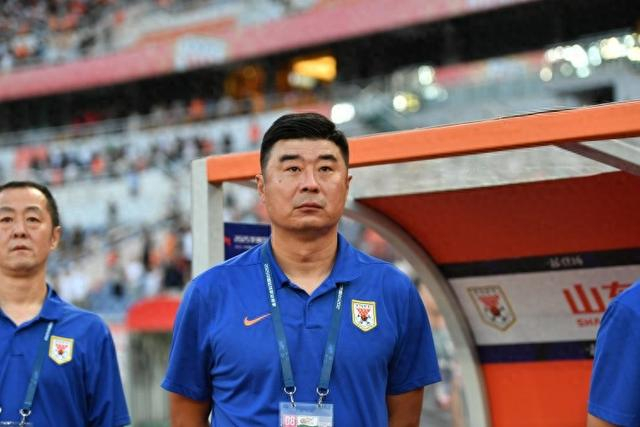 媒体人:泰山代理主帅韩鹏不出意外近期将离队,专注全运会