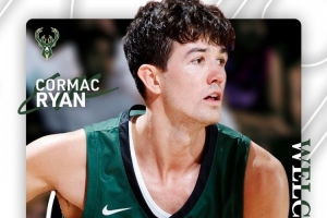 夏联场均11.8分2.4板1.6助!雄鹿官方:与瑞安签Exhibit 10合同